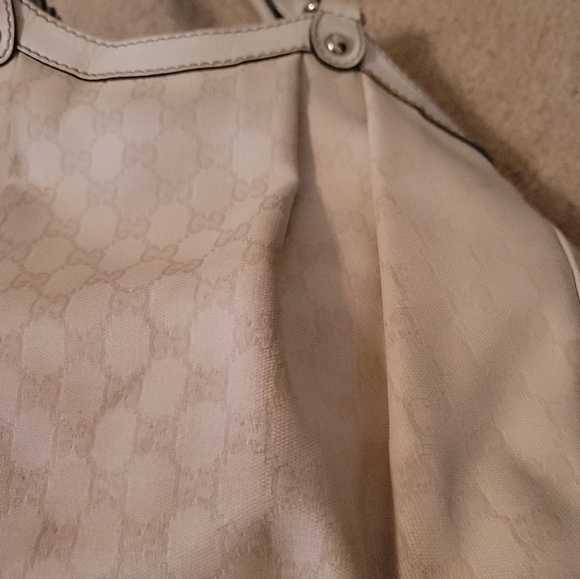 Authentic Gucci White Sukey Tote - Picture 4 of 16